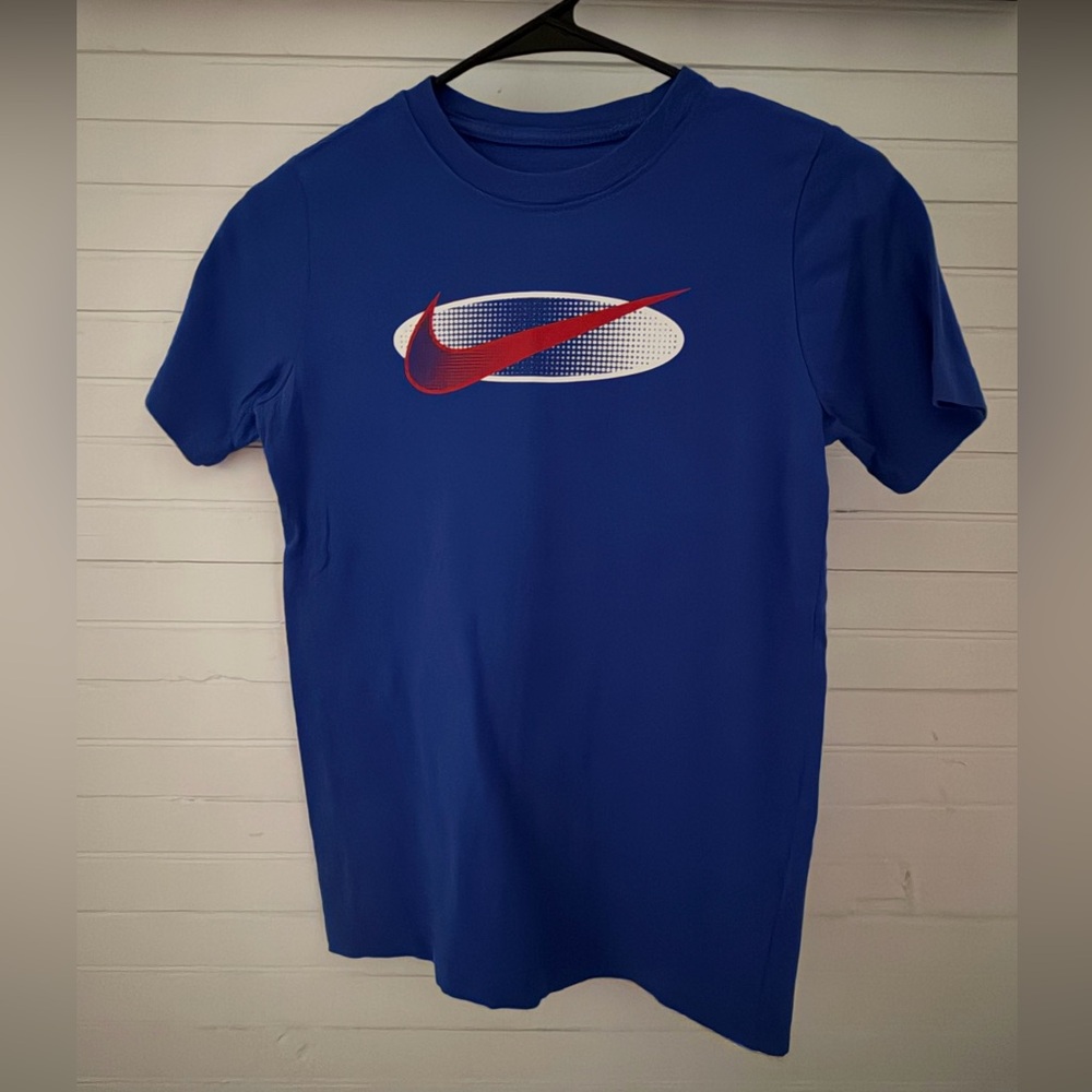 #22 Boys EUC Nike royal blue t-shirt YM Youth Medium